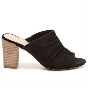 Me Too Cameron Sandal Mule black suede sz 7.5